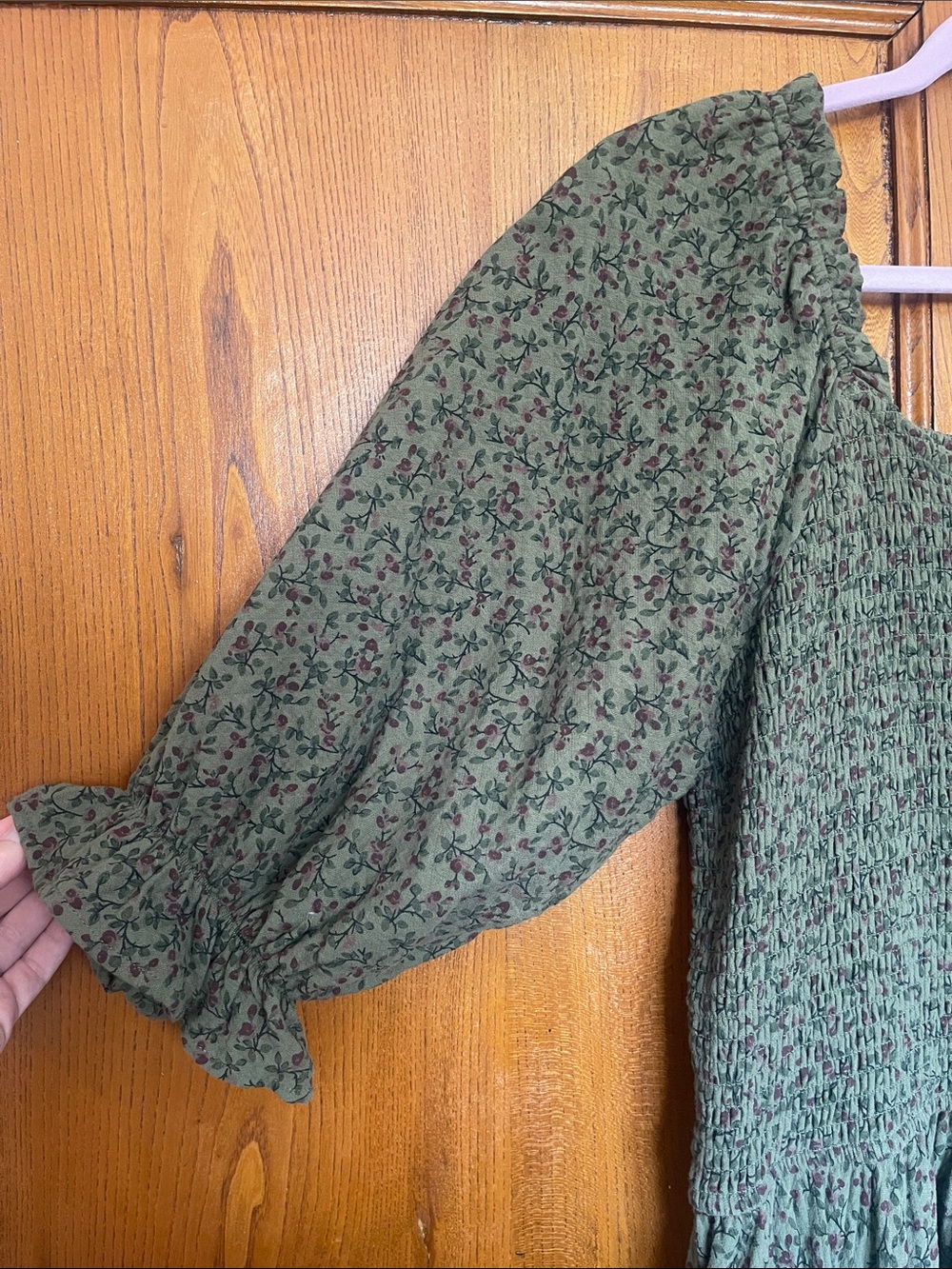 Green Smocked Dress with Puff Sleeves - Picture 4 of 9